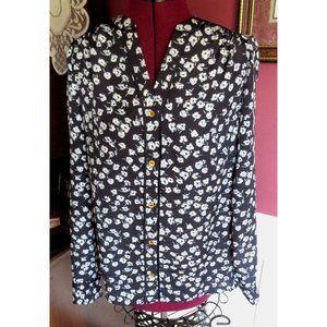 Jones New York Women Long Sleeve Top Sz 6 Black Blue Floral Button Front V-Neck
